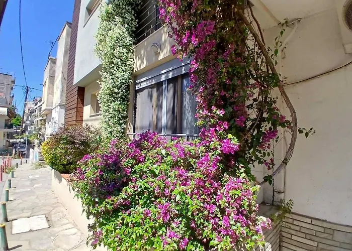 Apartamento Quiet Urban With Private Backyard Tesalónica