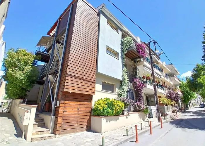 Quiet Urban With Private Backyard Θεσσαλονίκη